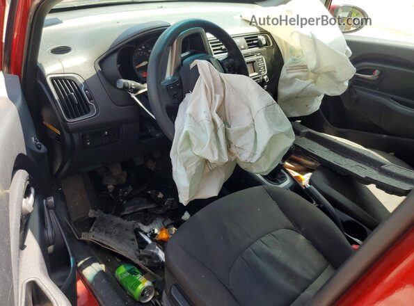 KNADM4A35H6062800 2017 KIA RIO Red Вид панелі приладів