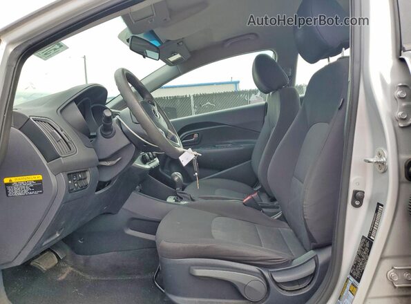 KNADM4A37G6562763 2016 KIA RIO Silver 