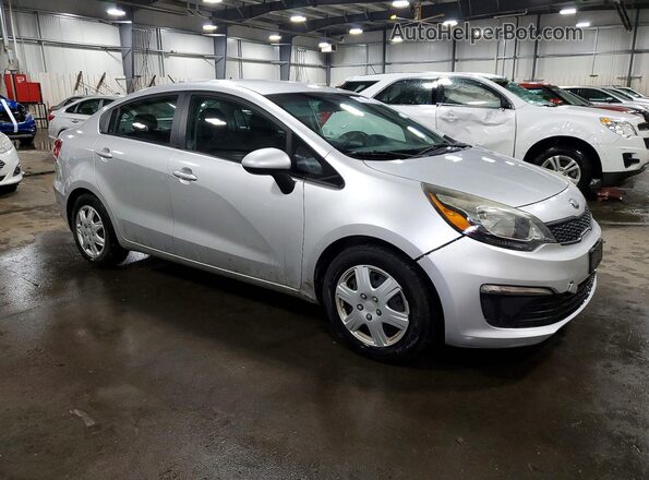 KNADM4A3XG6548646 2016 KIA RIO Серебряный Передняя правая четверть