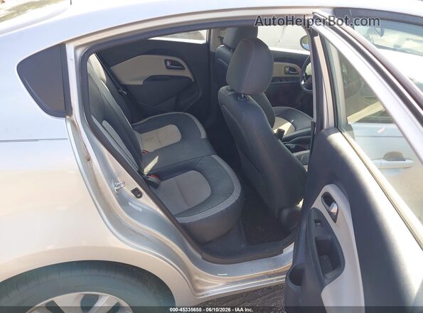 KNADM4A3XH6063523 2017 KIA RIO Silver Widok naklejki z numerem VIN