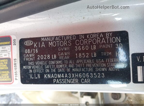 KNADM4A3XH6063523 2017 KIA RIO Silver Widok komory silnika
