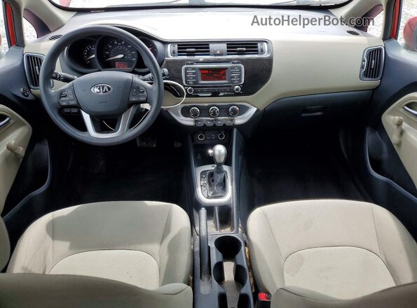 KNADM5A32H6006948 2017 KIA RIO Red Առջևի վահանակի տեսք