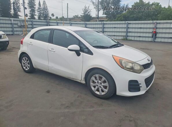 KNADM5A35H6007902 2017 KIA RIO Белый Передняя правая четверть