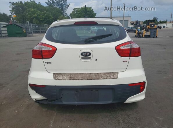 KNADM5A35H6007902 2017 KIA RIO Белый Вид сзади