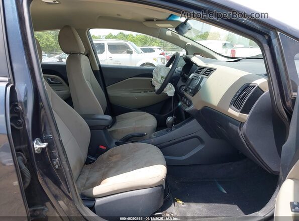 KNADN4A38G6570321 2016 KIA RIO Black Вид салону спереду