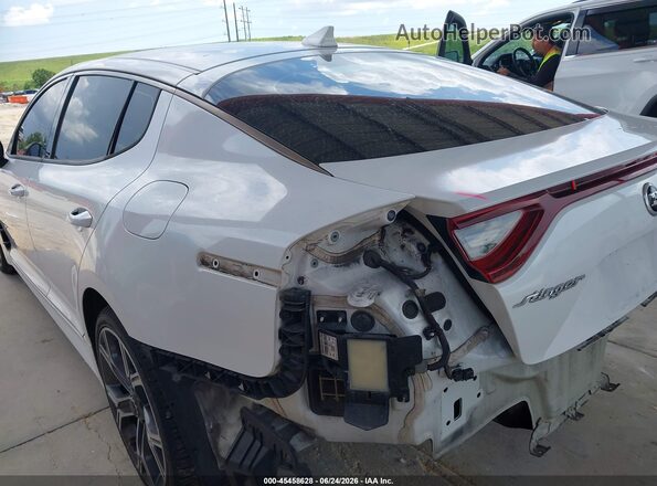 KNAE35LC0K6045971 2019 KIA STINGER White 