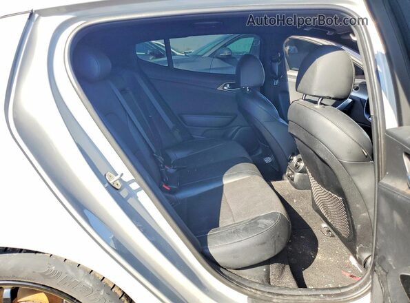 KNAE35LC2J6039183 2018 KIA STINGER Gray Rear seats view