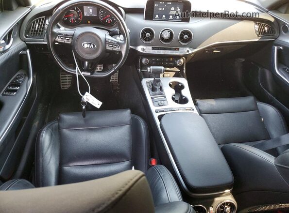 KNAE35LC2J6039183 2018 KIA STINGER Gray Dashboard view
