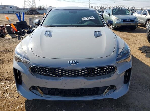 KNAE35LC2J6039183 2018 KIA STINGER Gray Front view