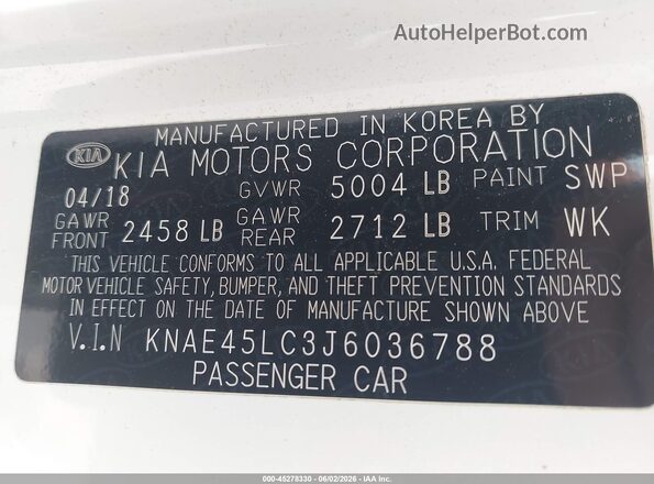 KNAE45LC3J6036788 2018 KIA STINGER White Vista del compartimento del motor