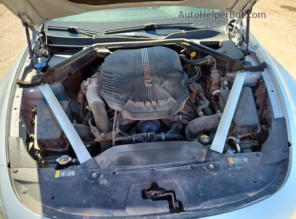 KNAE45LC7J6017967 2018 KIA STINGER Silver Widok wnętrza z tyłu
