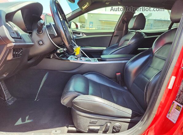 KNAE55LC3J6018837 2018 KIA STINGER Red წინა სალონის ხედი