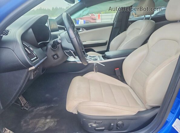 KNAE55LC9J6028708 2018 KIA STINGER Синий Вид салона спереди