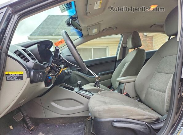 KNAFK4A64G5533848 2016 KIA FORTE Черный Вид салона спереди