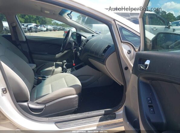 KNAFK4A6XG5477401 2016 KIA FORTE Silver Widok wnętrza z przodu