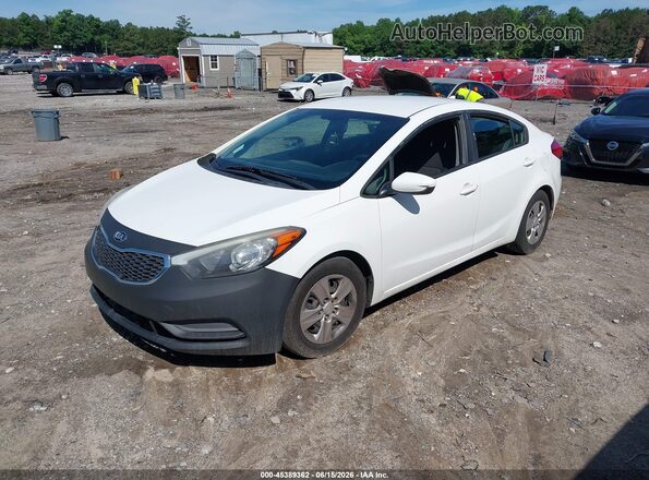 KNAFK4A6XG5620072 2016 KIA FORTE Белый Передняя левая четверть
