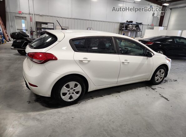 KNAFK5A87J5772955 2018 KIA FORTE White Задня права чверть