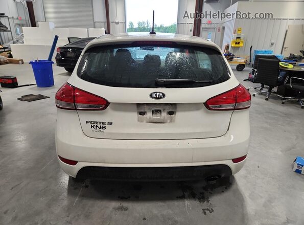 KNAFK5A87J5772955 2018 KIA FORTE White Вид ззаду
