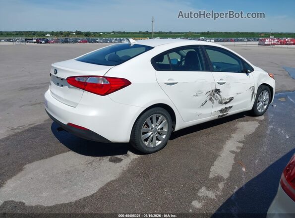 KNAFX4A63G5506819 2016 KIA FORTE White Trasero derecho
