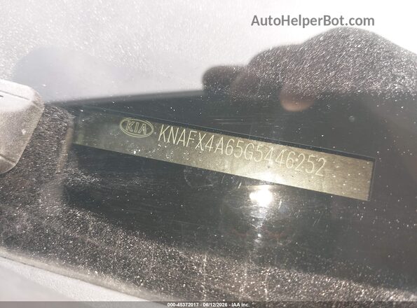 KNAFX4A65G5446252 2016 KIA FORTE Серебряный Вид подкапотного пространства
