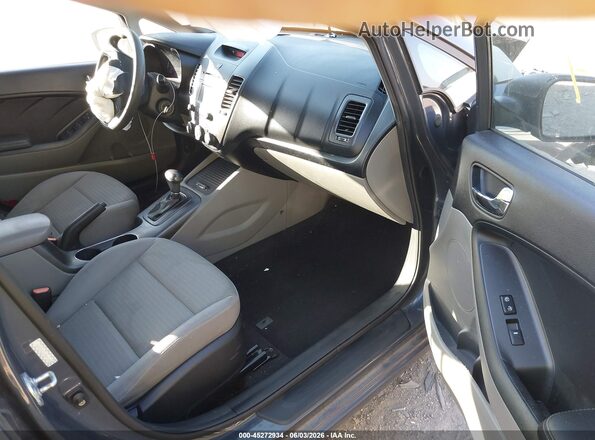 KNAFX4A65G5523640 2016 KIA FORTE Gray Вид салону спереду