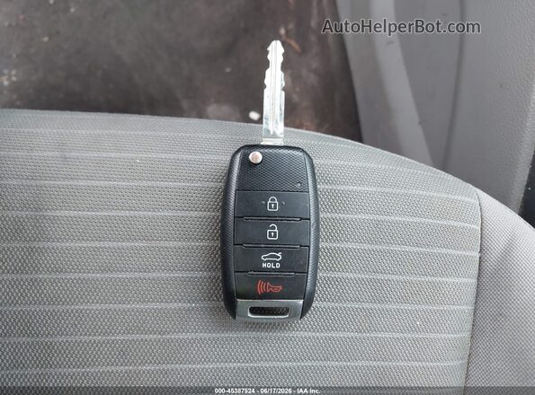 KNAFX4A69G5469856 2016 KIA FORTE Красный Вид панели приборов