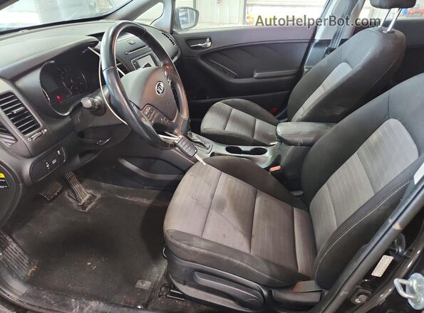 KNAFX5A8XG5490593 2016 KIA FORTE Черный Вид салона спереди