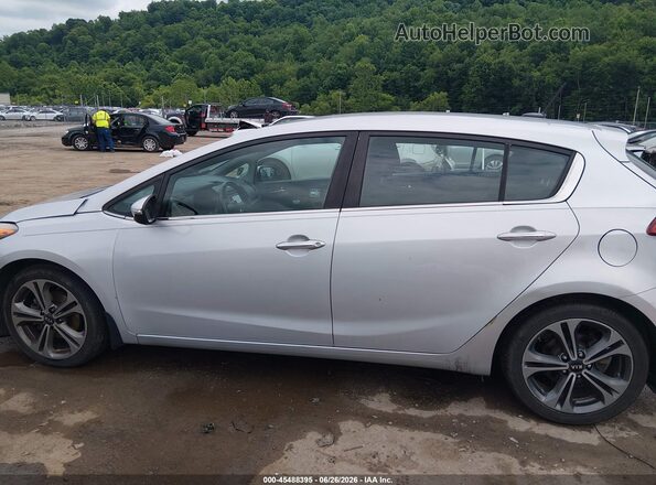 KNAFX5A8XG5629282 2016 KIA FORTE Silver 