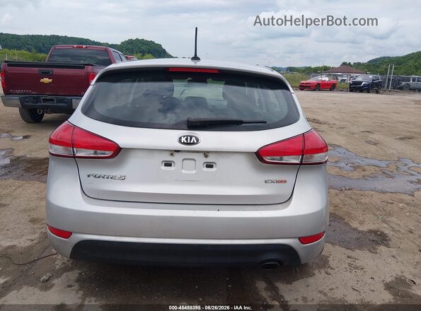 KNAFX5A8XG5629282 2016 KIA FORTE Silver 