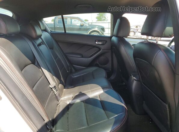 KNAFZ5A34G5499370 2016 KIA FORTE Silver Հետևի նստատեղերի տեսք