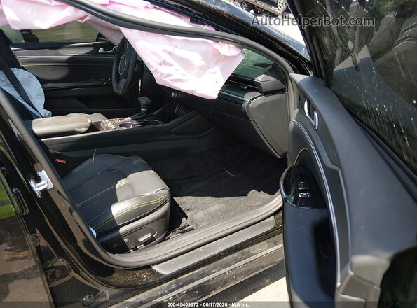 KNAG44J83T5432018 2026 KIA K5 Black Front interior view