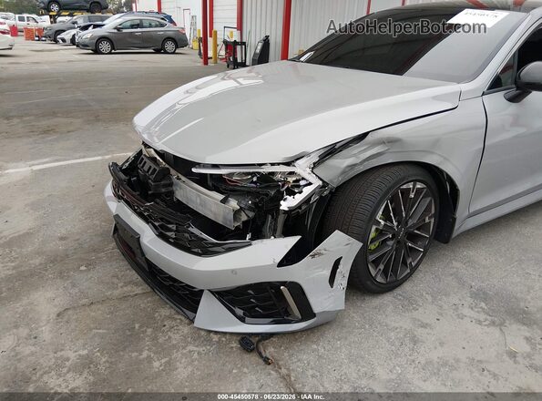 KNAG44J84T5421870 2026 KIA K5 Gray Front view