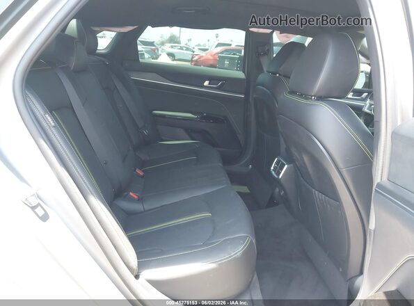 KNAG44J87S5339212 2025 KIA K5 Gray Widok naklejki z numerem VIN