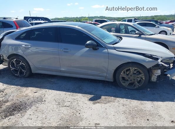 KNAG64J72S5317880 2025 KIA K5 Gray Սալոնի հետևի տեսք