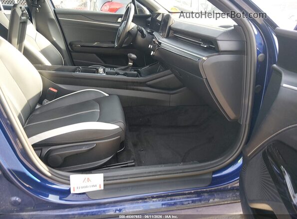 KNAG64J72S5321184 2025 KIA K5 Blue Front view