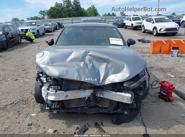 KNAG64J74S5380642 2025 KIA K5 Gray უკანა სალონის ხედი