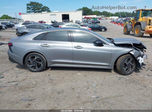 KNAG64J74S5380642 2025 KIA K5 Gray სალონის 360-გრადუსიანი ხედი