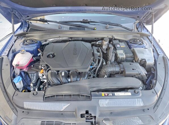 KNAG64J77S5272211 2025 KIA K5 Blue Widok wnętrza z tyłu