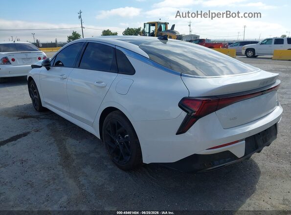 KNAG64J79T5408971 2026 KIA K5 White Հետևի ձախ