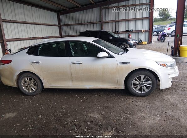 KNAGT4L36J5213278 2018 KIA OPTIMA White 360 interior view