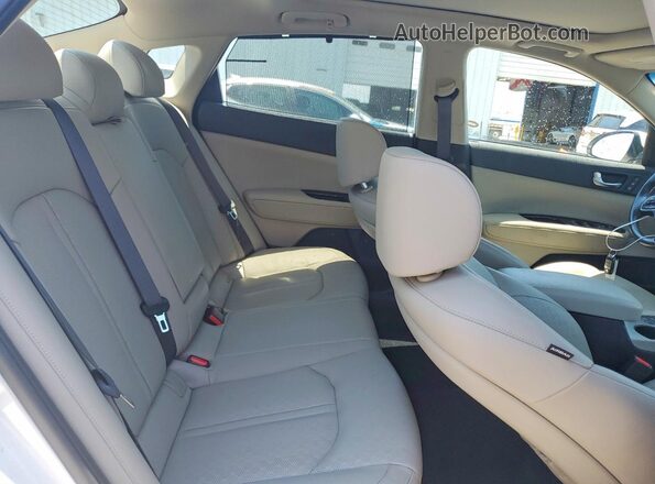 KNAGU4LE4H5014951 2017 KIA OPTIMA White უკანა სავარძლების ხედი