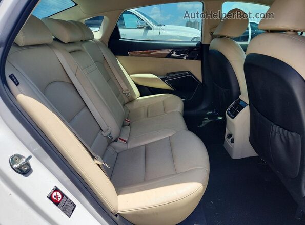 KNALB4J11K5154791 2019 KIA CADENZA White Вид задніх сидінь