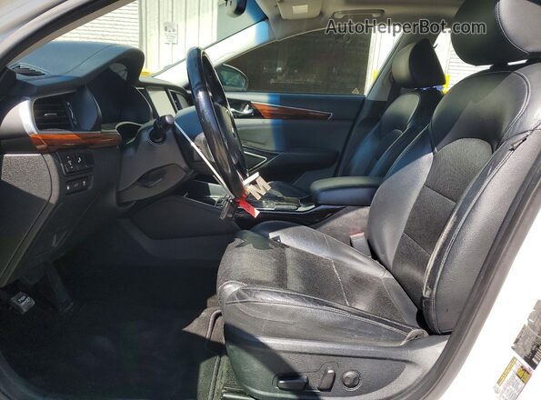 KNALC4J12H5046184 2017 KIA CADENZA White Սալոնի դիմացի տեսք