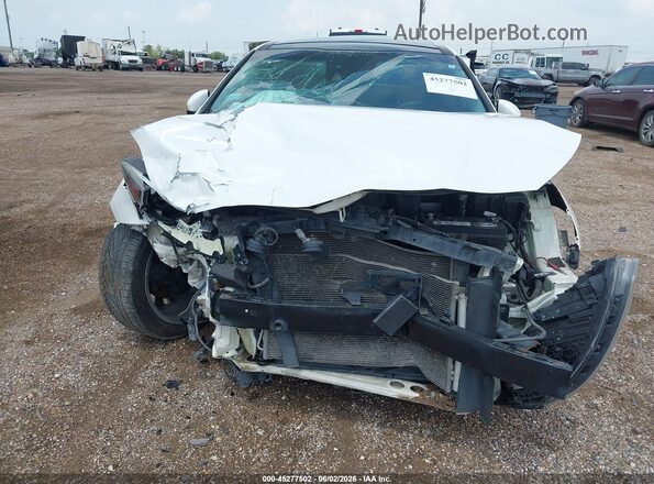 KNALC4J14H5060622 2017 KIA CADENZA Белый Вид спереди