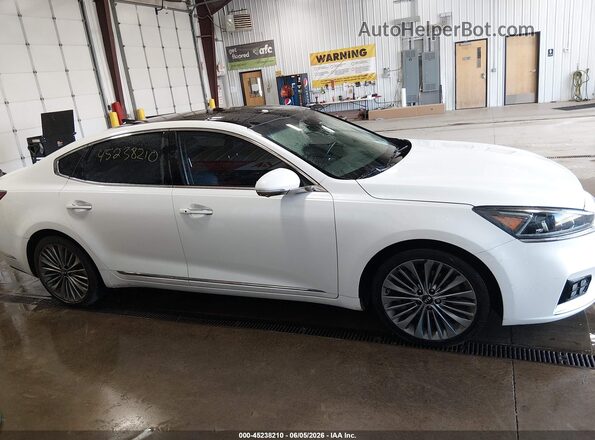 KNALC4J18H5070585 2017 KIA CADENZA White უკანა სალონის ხედი