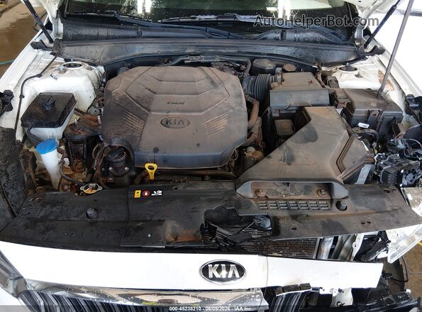 KNALC4J18H5070585 2017 KIA CADENZA White უკანა ხედი