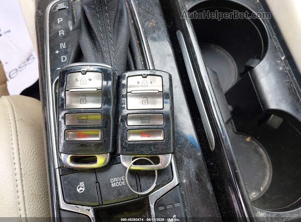 KNALC4J19H5067680 2017 KIA CADENZA Black Widok deski rozdzielczej