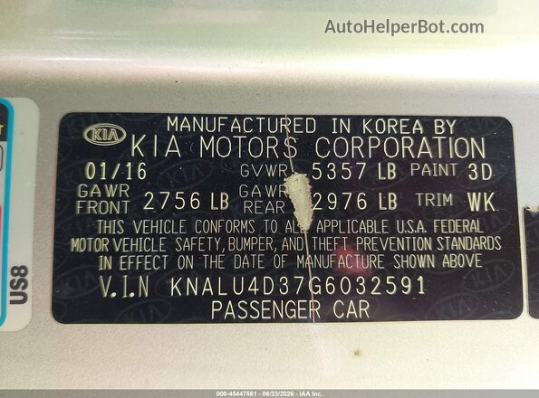 KNALU4D37G6032591 2016 KIA K900 Silver Vista del compartimento del motor