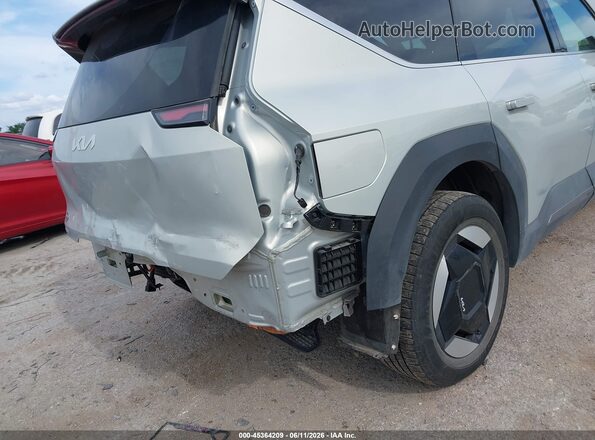 KNDAB5S16R6020443 2024 KIA EV9 Silver Widok z przodu
