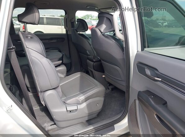 KNDAB5S16R6020443 2024 KIA EV9 Silver Widok naklejki z numerem VIN